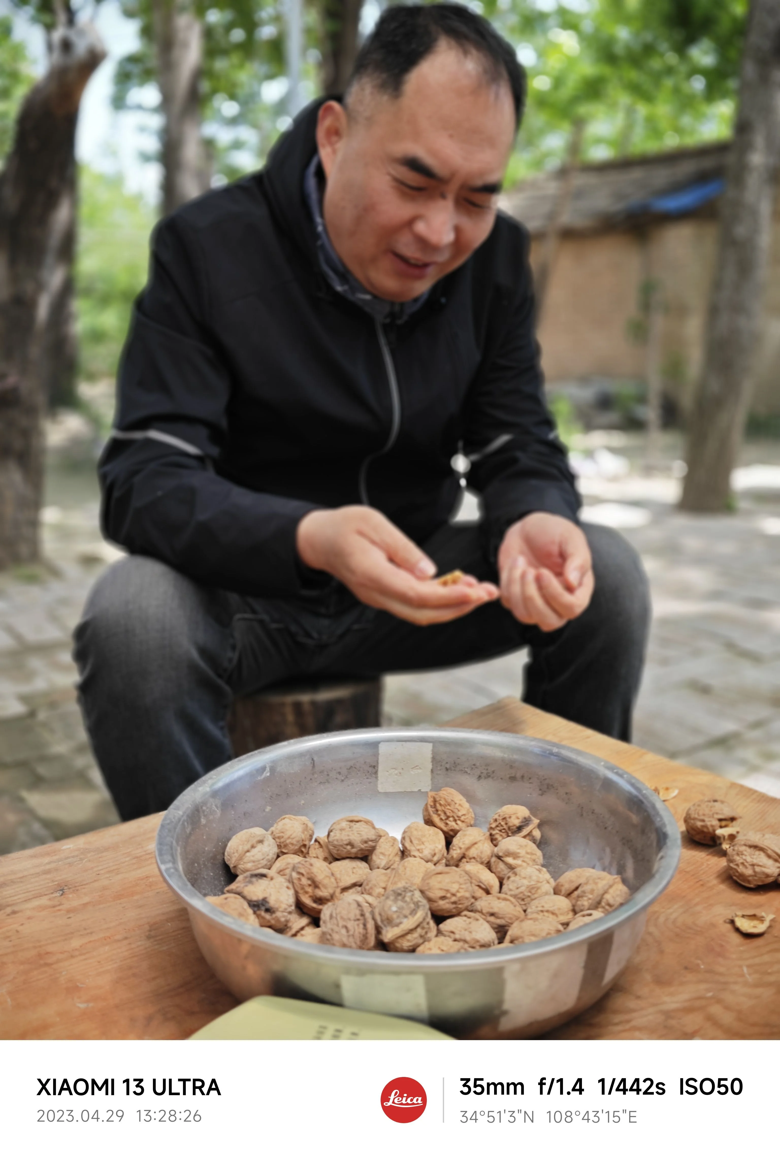 与朋友骑行R2